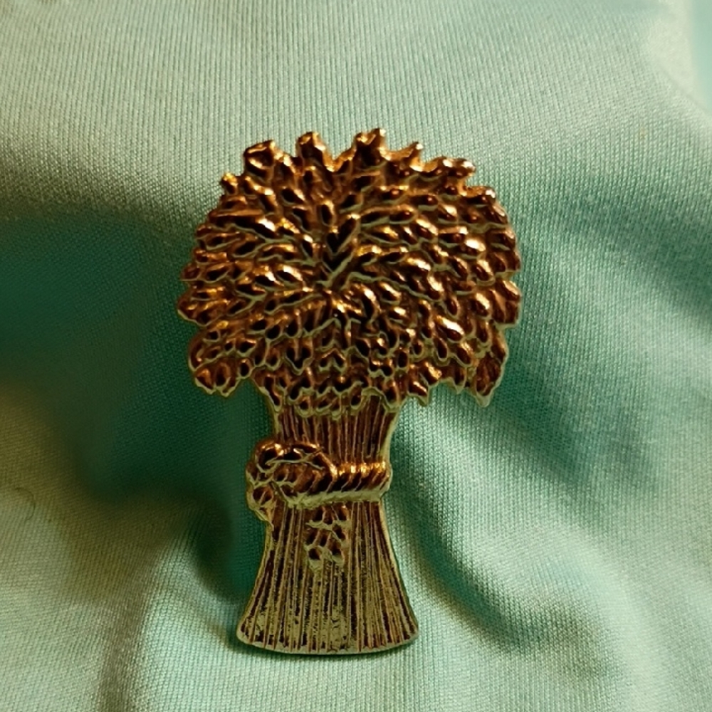 Vintage Gold Wheat Bundle Brooch